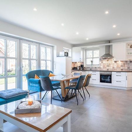 Ferienhaus Maira, Mit Garten Und Sauna Greetsiel Eksteriør billede
