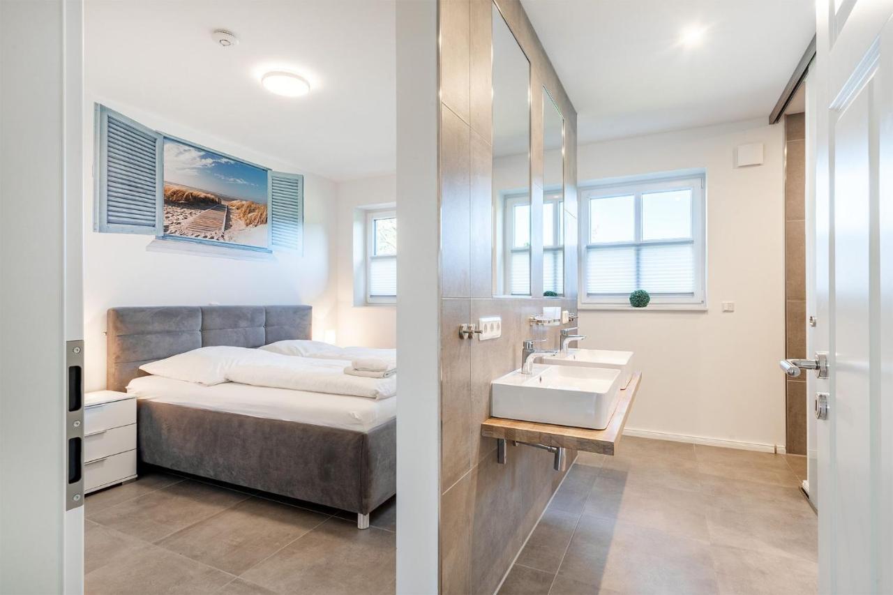 Ferienhaus Maira, Mit Garten Und Sauna Greetsiel Eksteriør billede